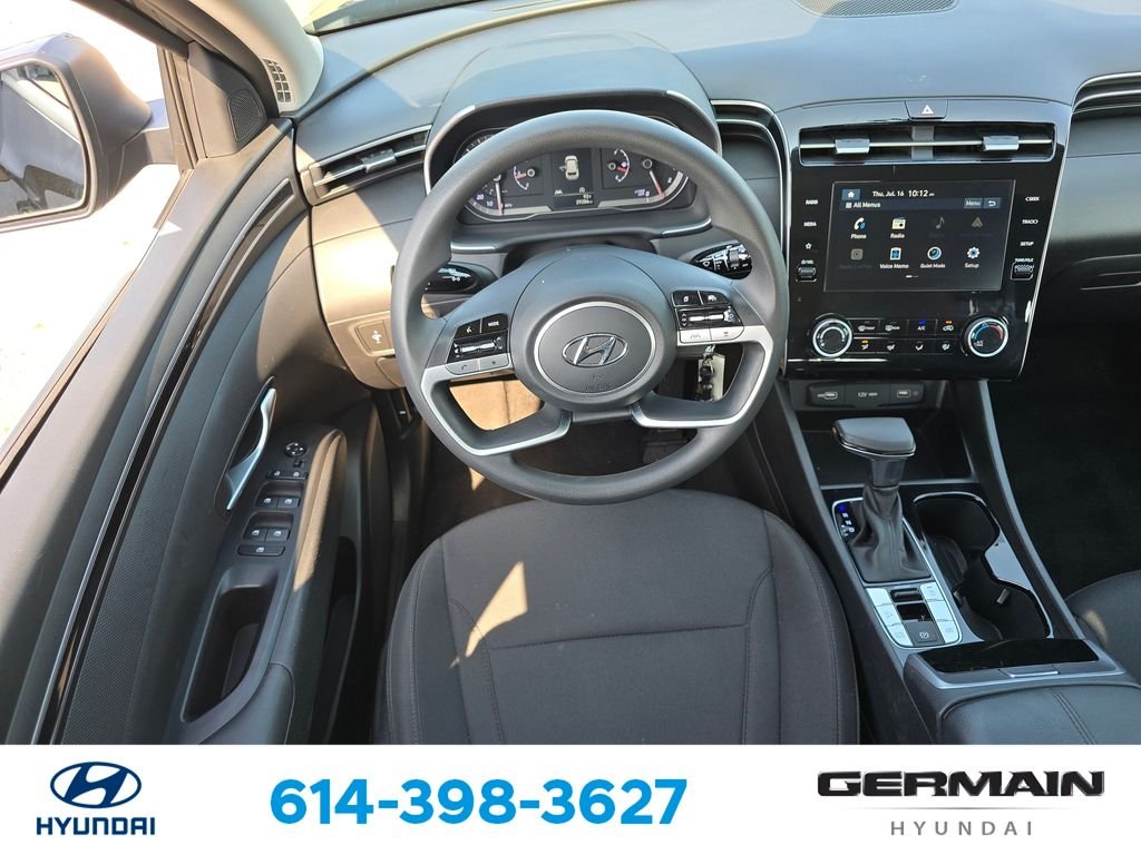 Used 2024 Black Hyundai SE image 18