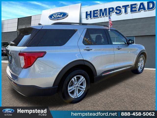 Certified Used 2023 Silver Metallic Ford XLT image 6