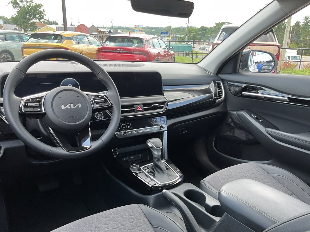 Certified Used 2024 Clear White/Black Roof Kia S image 20