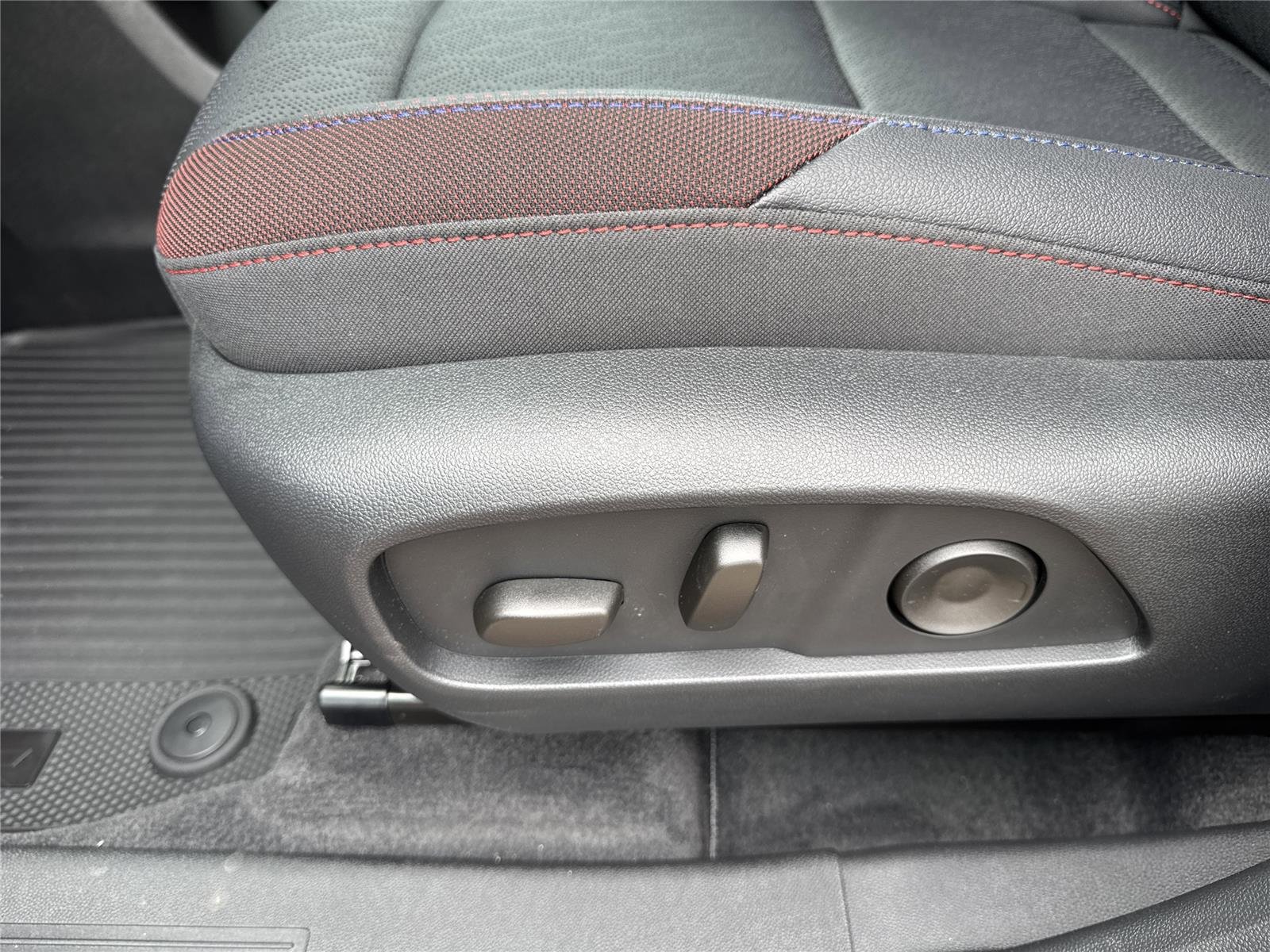 2026 Chevrolet Equinox RS - Photo 37