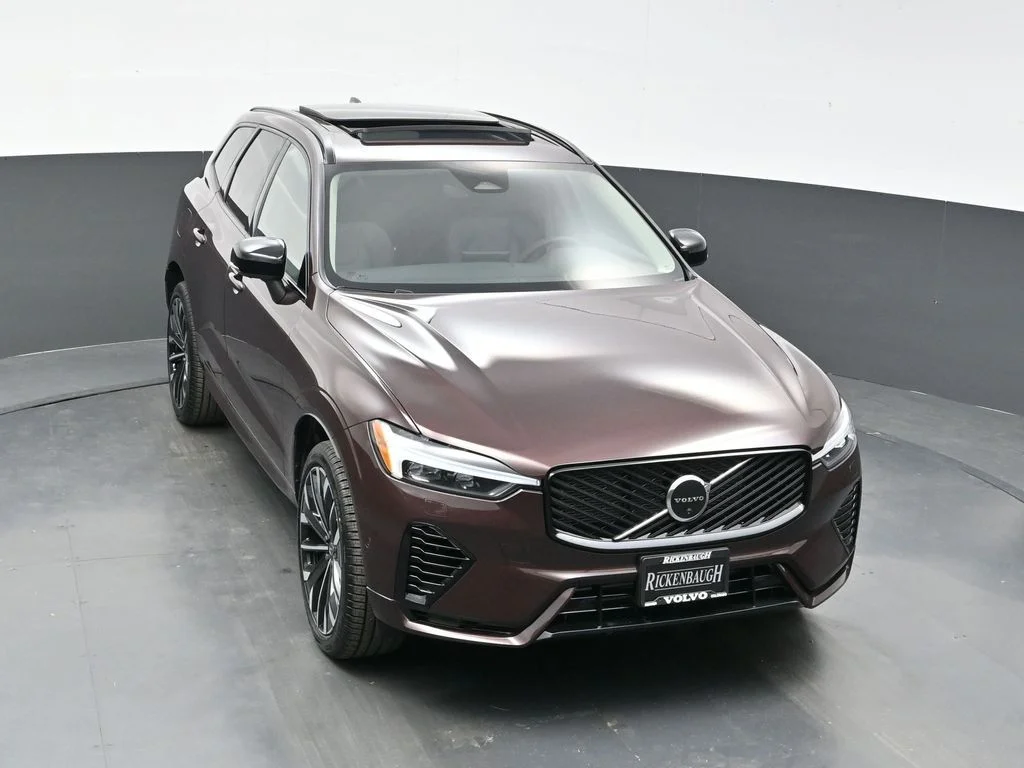 New 2026 Mulberry Red Volvo T8 Ultra image 30