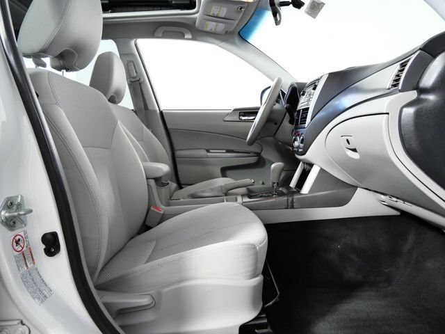 Used 2011 White Subaru 2.5X image 11