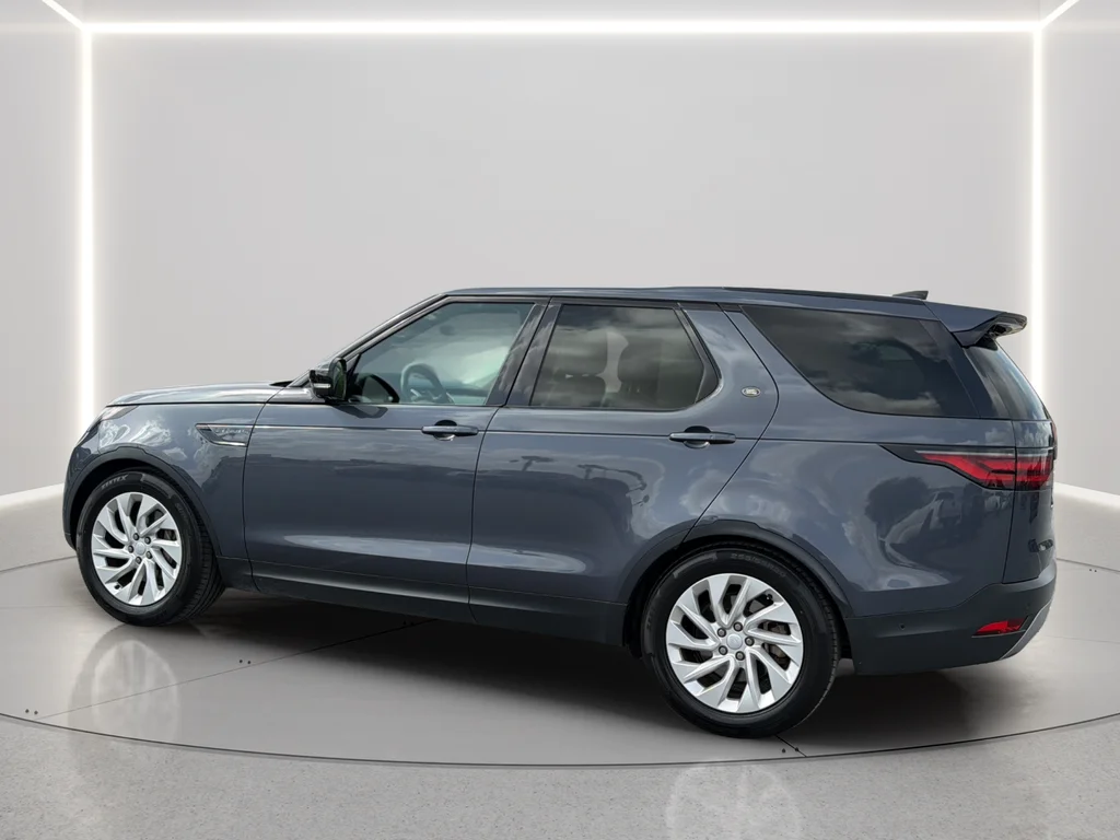 Used 2024 Blue Land Rover S image 14
