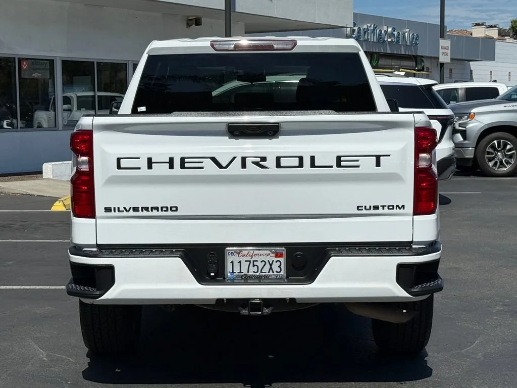 Used 2023 SUMMIT WHITE Chevrolet Custom image 8