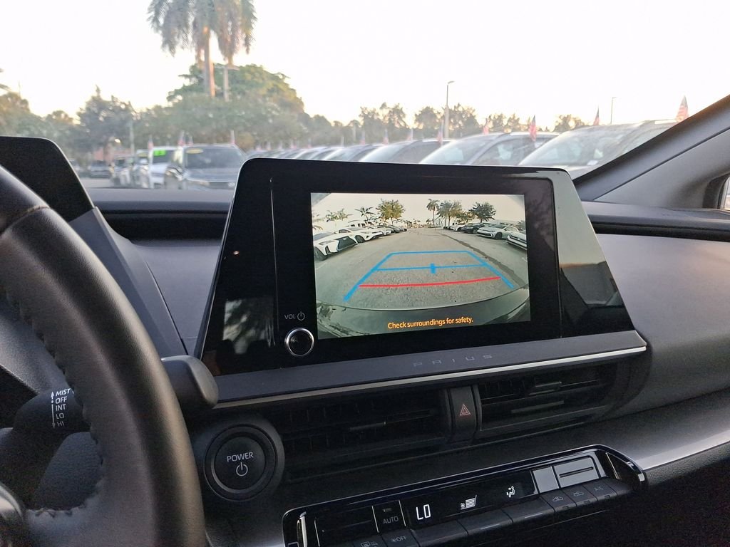 Used 2025  Toyota LE image 26