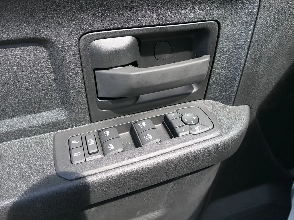 2026 RAM 3500 Tradesman - Photo 11