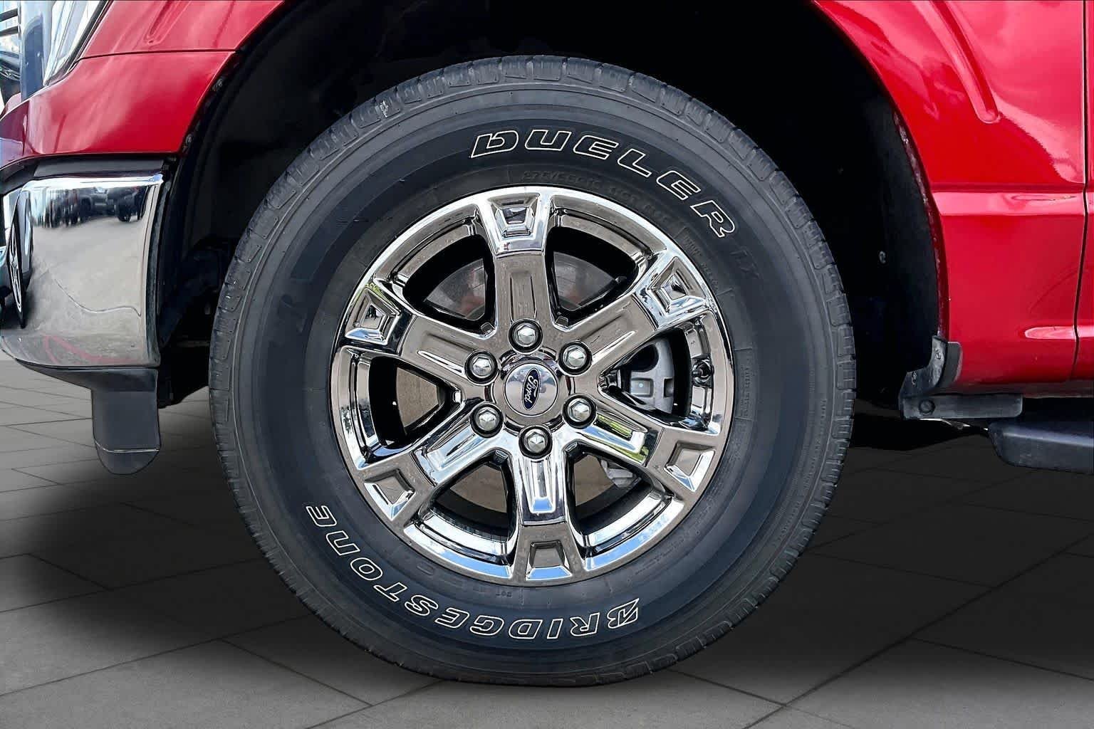 Used 2021 Rapid Red Metallic Tinted Clearcoat Ford XLT image 11