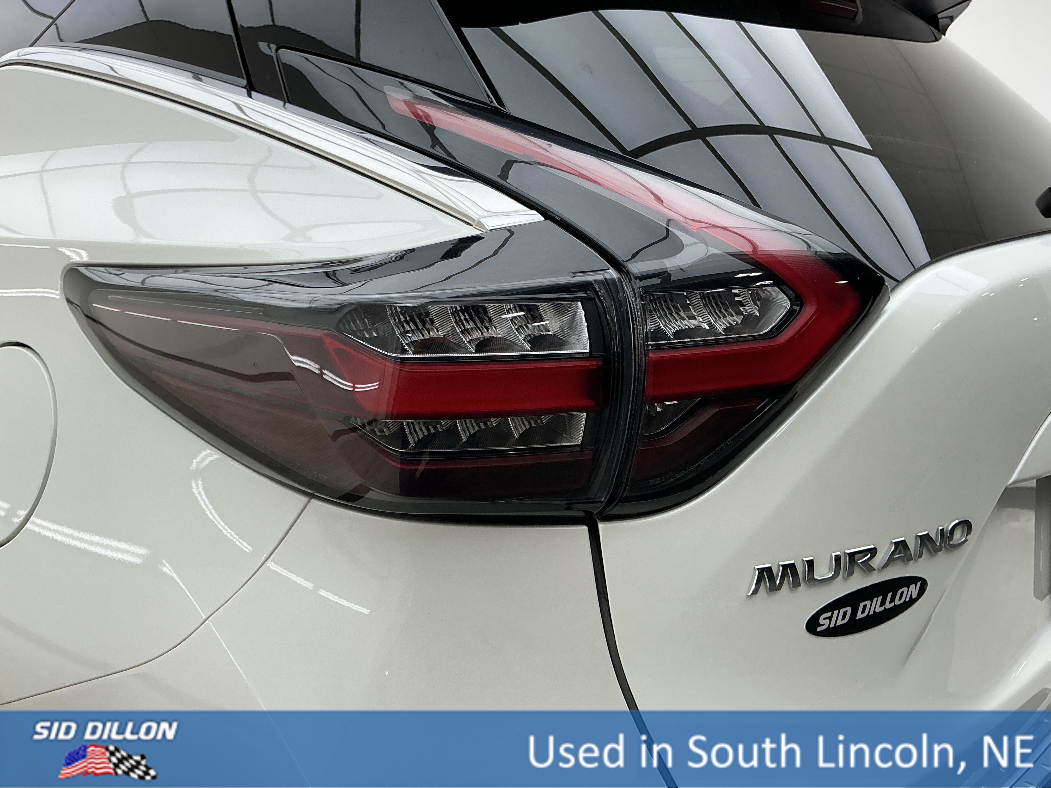 Used 2023 Pearl White Tricoat Nissan Platinum image 22
