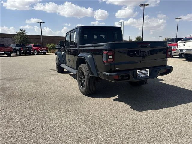 Used 2023 Black Clearcoat Jeep High Altitude 4x4 Crew Cab 5 ft. box image 5