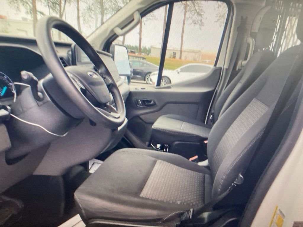 Used 2025 White Ford Base image 7