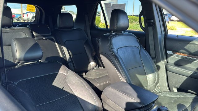 Used 2019 Black Ford Limited image 17