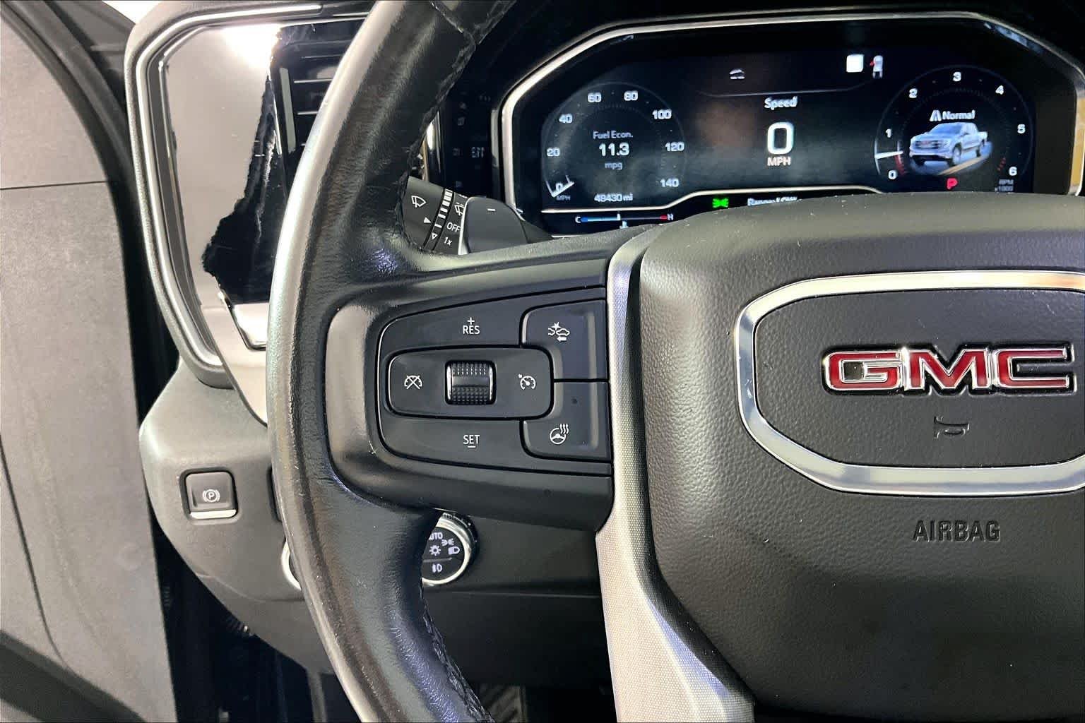 Used 2023 Onyx Black GMC SLT image 23