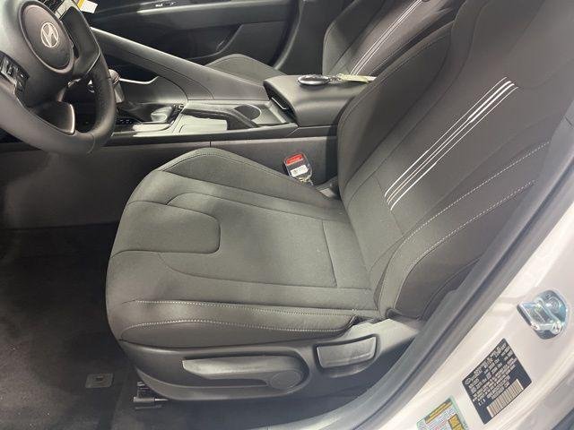 New 2026 White Hyundai SEL Sport image 7