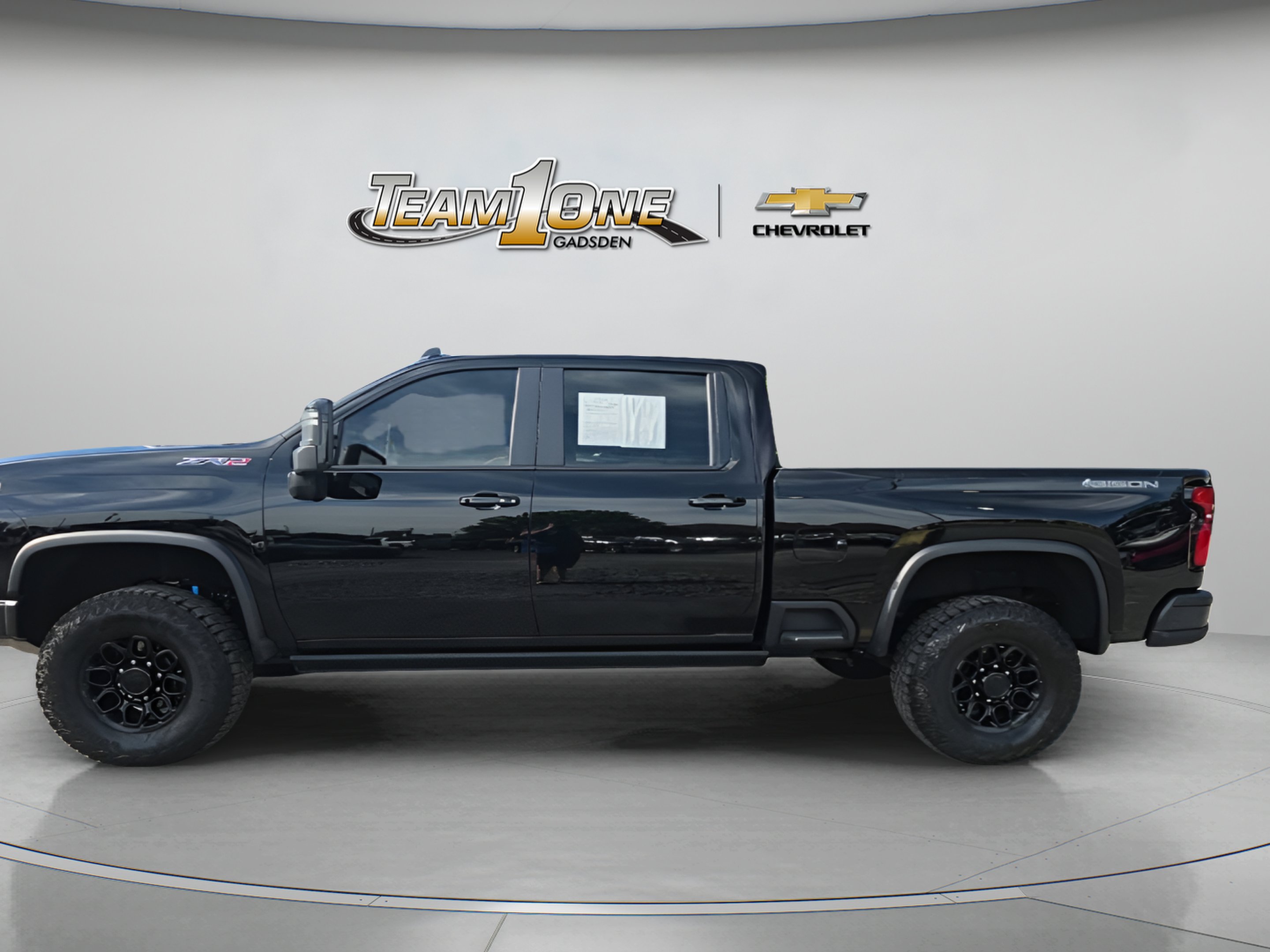 Used 2025 Black Chevrolet ZR2 image 4