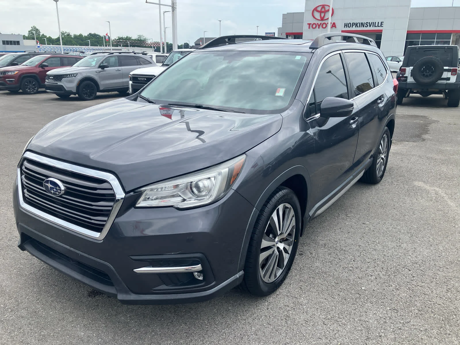 Used 2019 Magnetite Gray Metallic Subaru Limited image 3