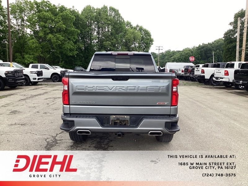 Used 2019 Gray Chevrolet RST image 6