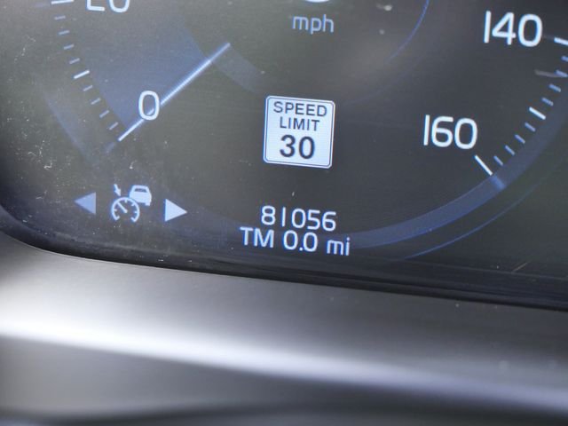 Certified Used 2022 White Volvo T8 Inscription Expression 7 Passenger image 30