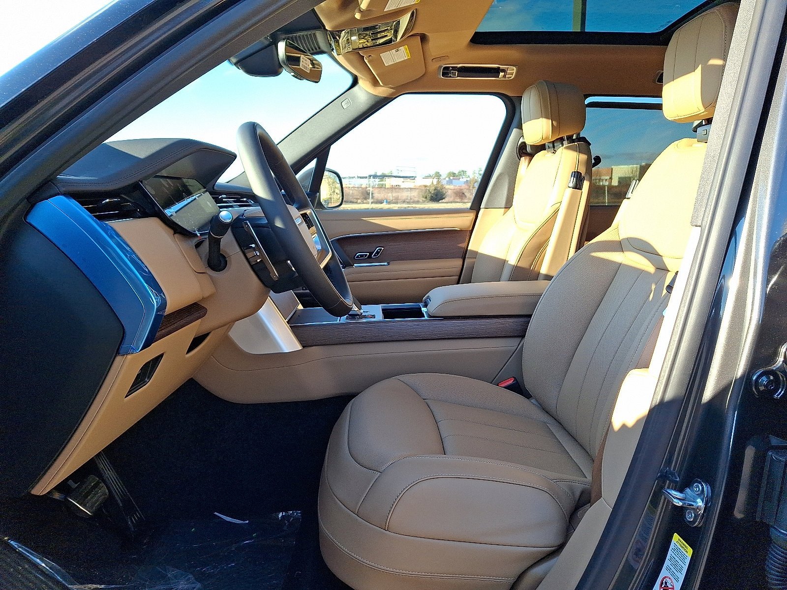 2026 Land Rover Range Rover SE - Photo 11