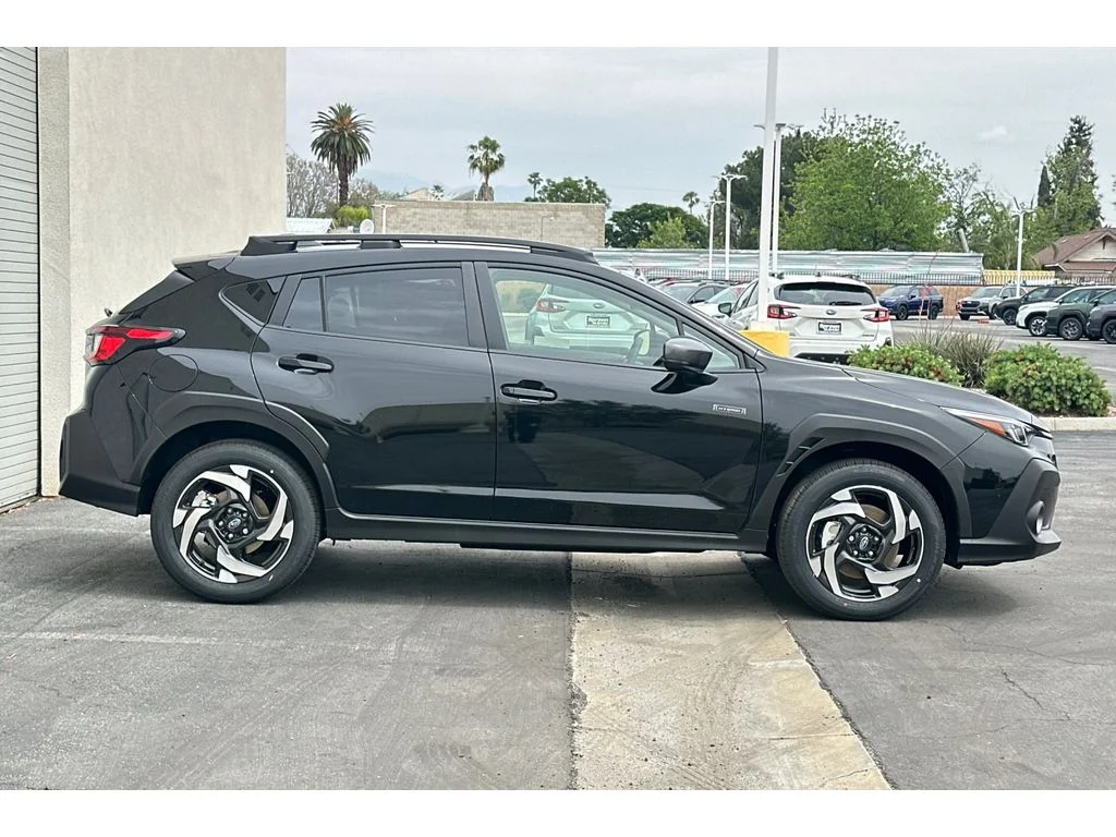 New 2026 CRYSTAL BLACK SILICA Subaru Limited Hybrid image 2