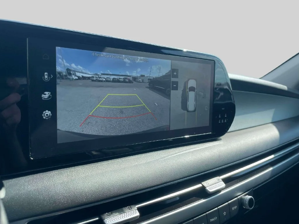 Used 2023 Black Hyundai SEL image 29