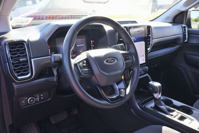 Used 2024 Gray Ford XLT image 5