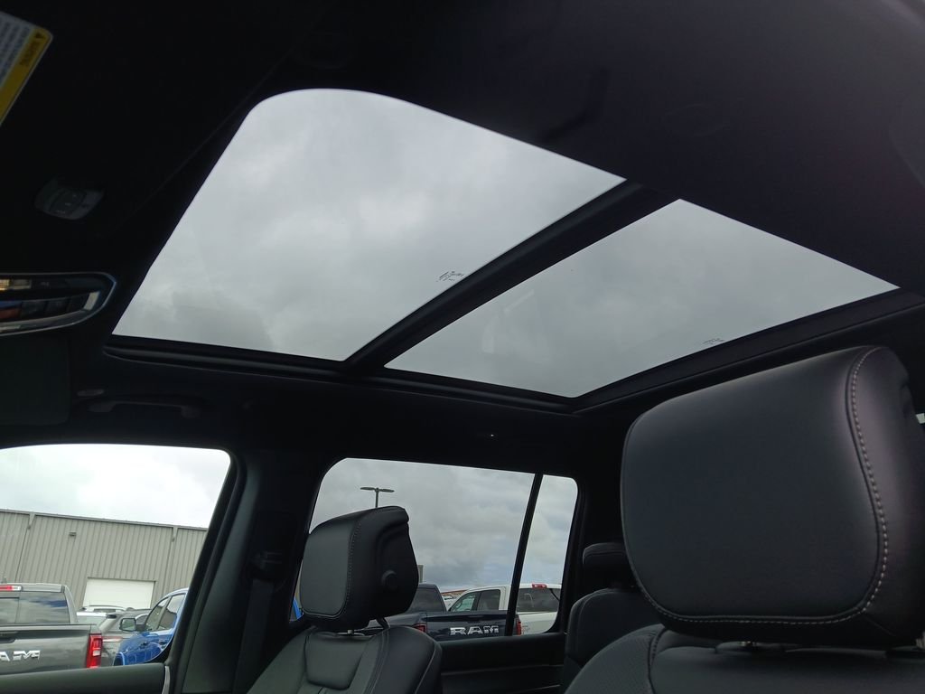 New 2026 Bright White Clearcoat Jeep  image 22