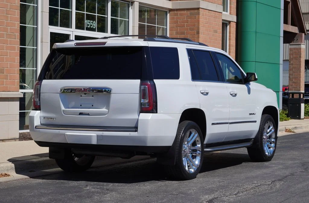 Used 2017 White GMC Denali image 6