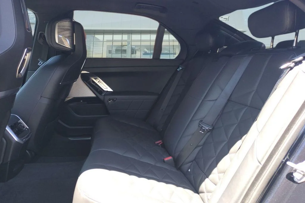 2023 BMW 7 Series 740i - Photo 16