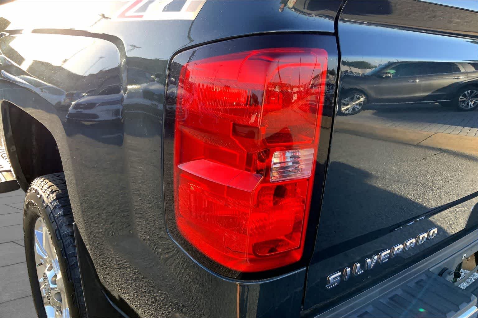 Used 2019 Graphite Metallic Chevrolet LTZ image 26