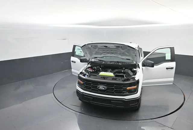 New 2026 Oxford White Ford XL image 38