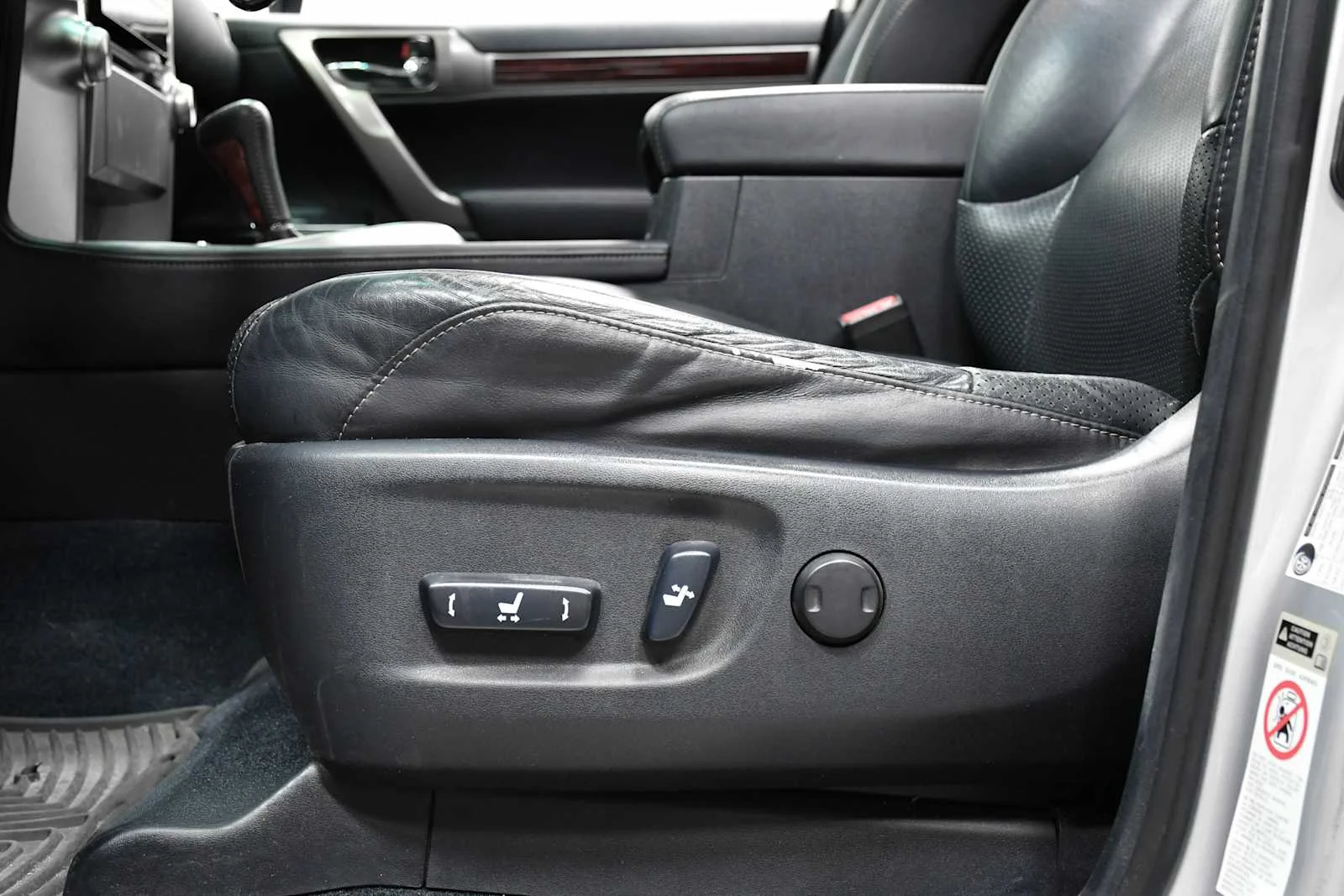 Used 2010 Tungsten Pearl Lexus  image 13
