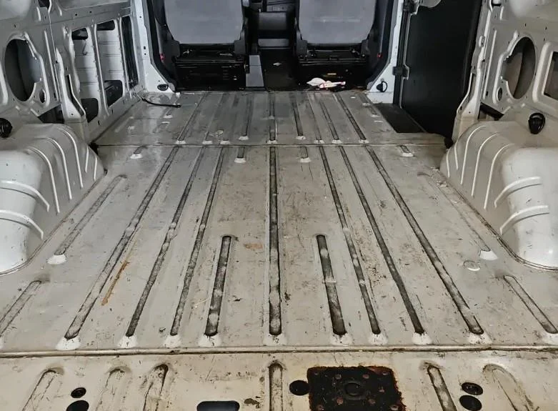 Used 2019 Oxford White Ford 250 image 6