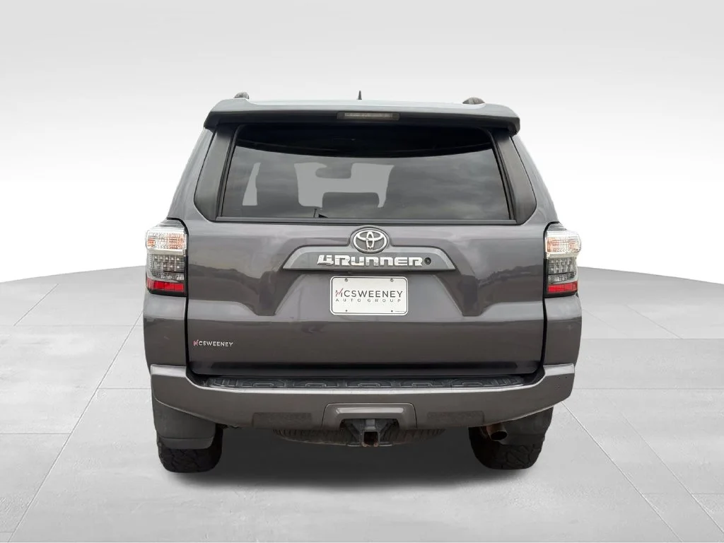 Used 2021 Gray Toyota SR5 image 28