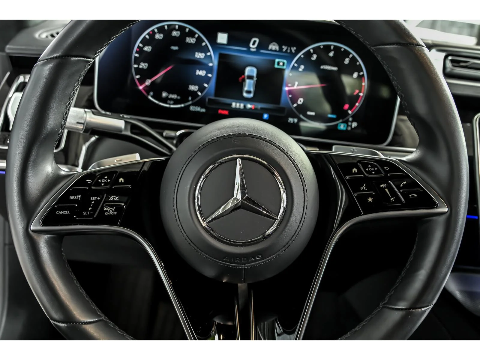 Used 2023 Black Mercedes-Benz S 580 4MATIC® image 17