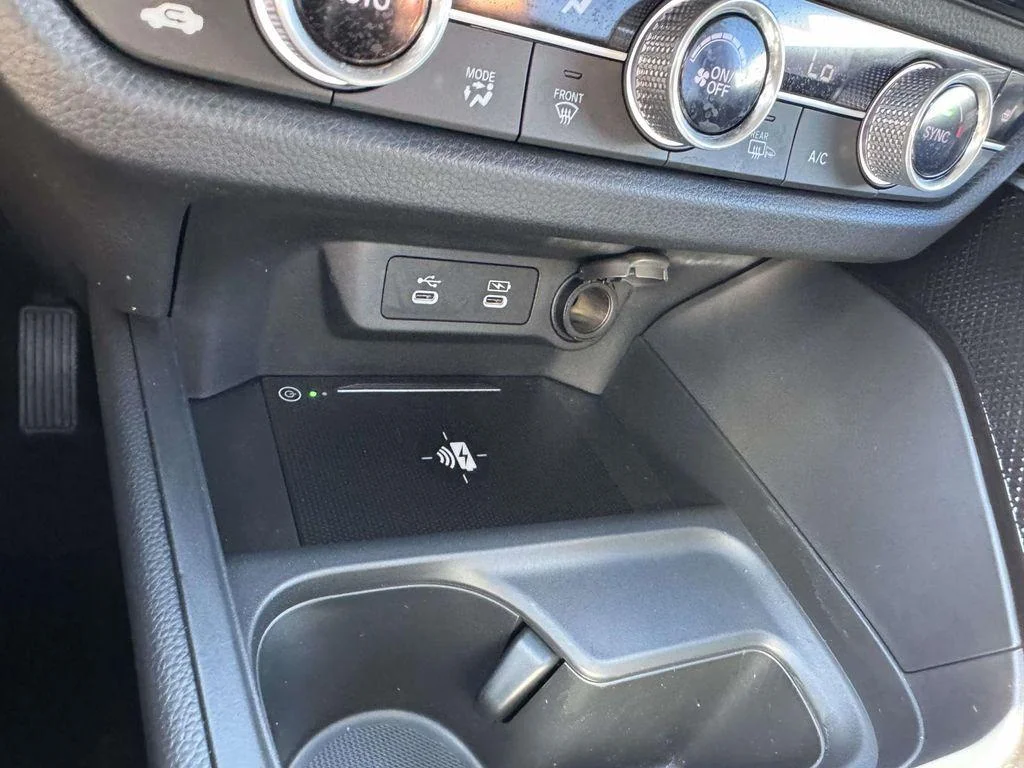 Used 2025 Platinum White Pearl Acura Base image 27