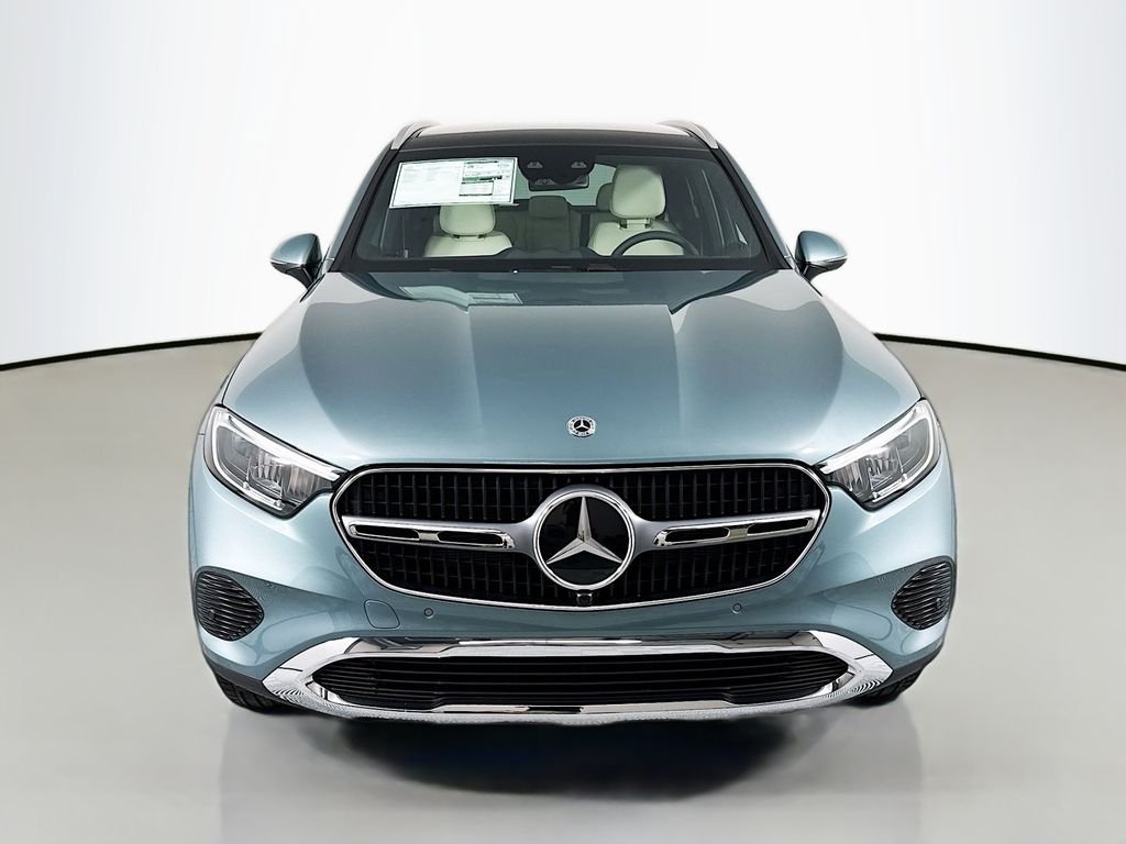 Used 2026 Verde Silver Metallic Mercedes-Benz GLC 300 image 6