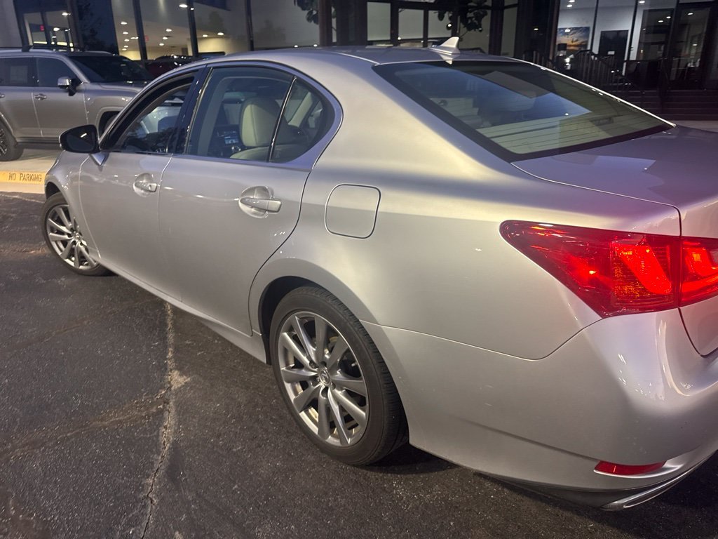 Used 2014 Silver Lexus 350 image 3