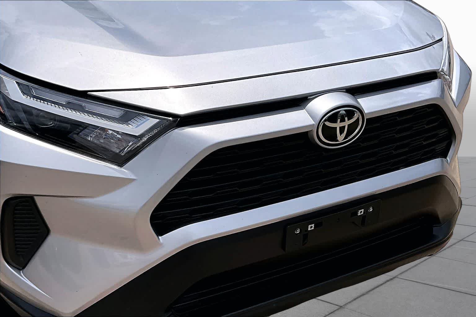 Certified Used 2025 Silver Sky Metallic Toyota XLE image 29