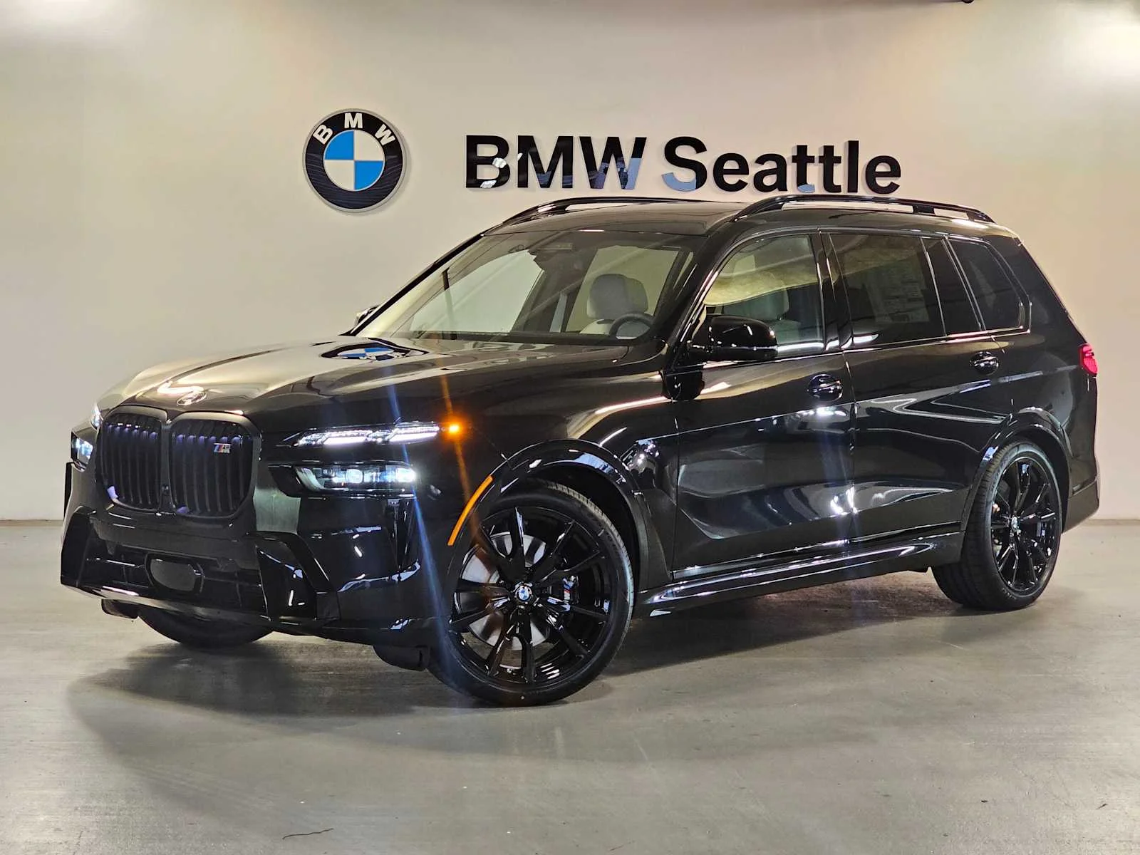 2026 BMW X7 M60i's photo