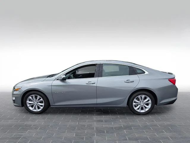 Used 2023 Gray Chevrolet LT image 6