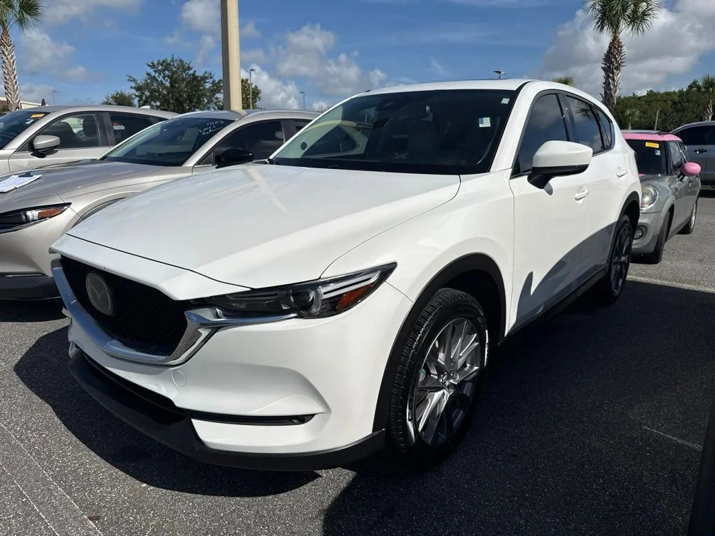 Used 2020 White Mazda Grand Touring image 2
