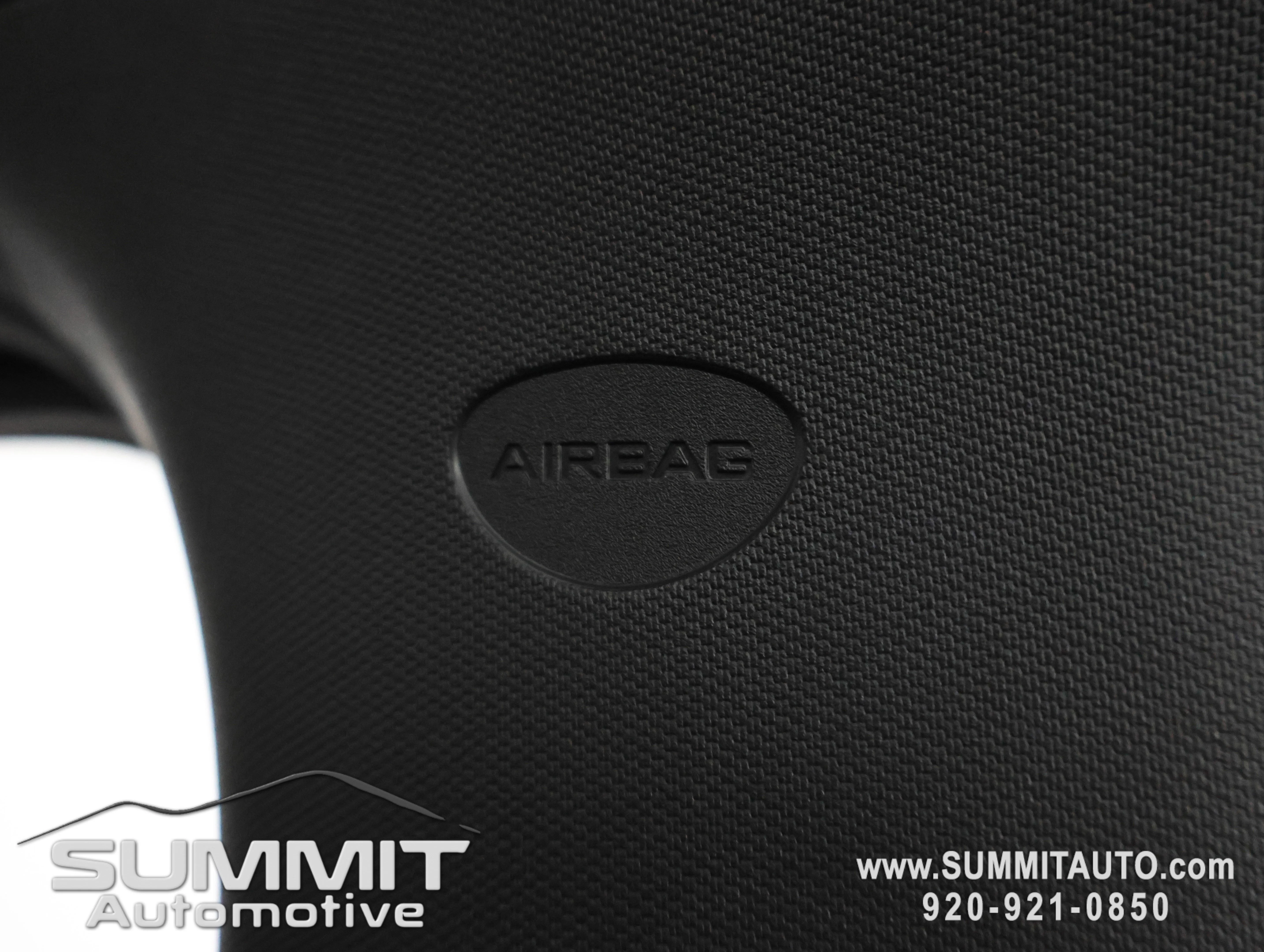 New 2026 Diamond Black Crystal Pearl-Coat Exterior Paint RAM Limited image 56
