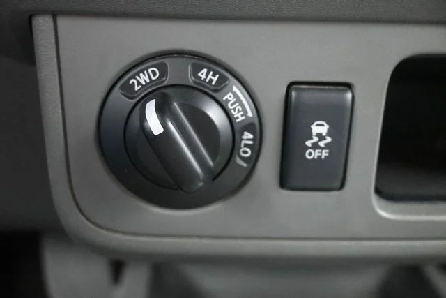 Used 2015 Black Nissan SV image 27