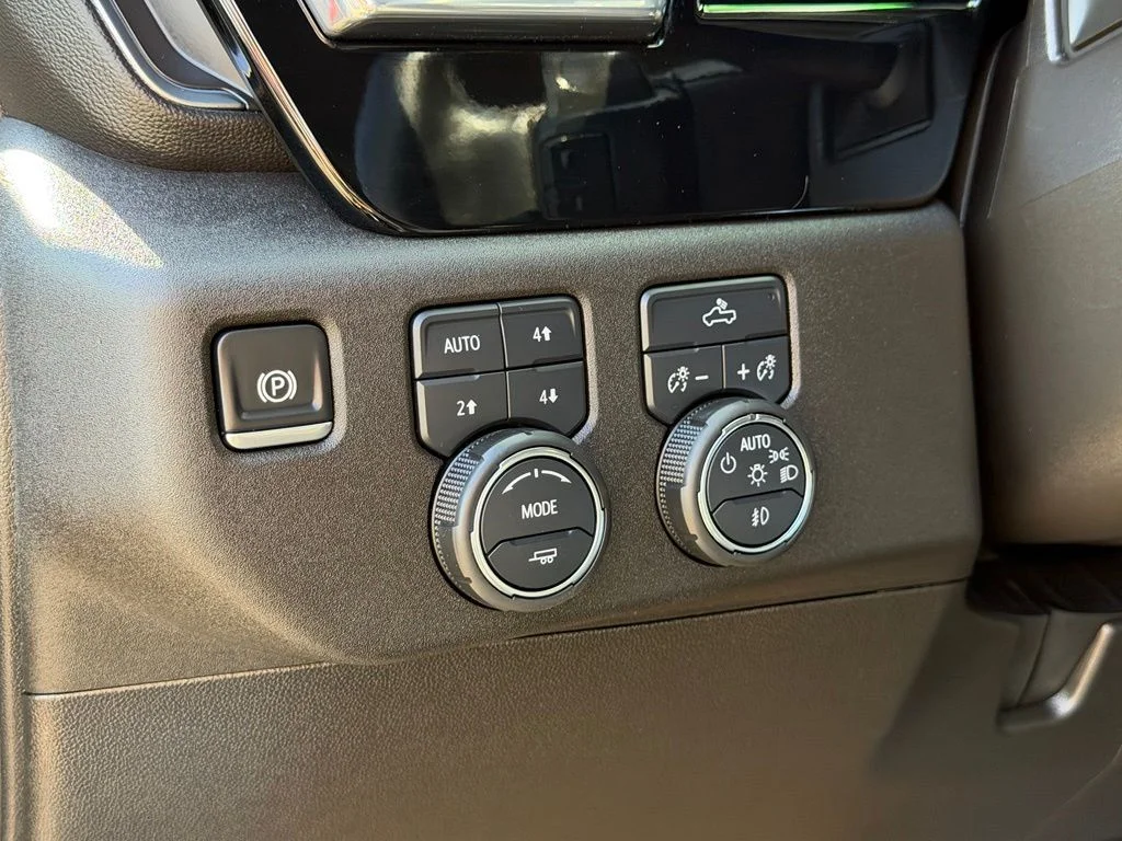 Used 2024 Gray Chevrolet RST image 24