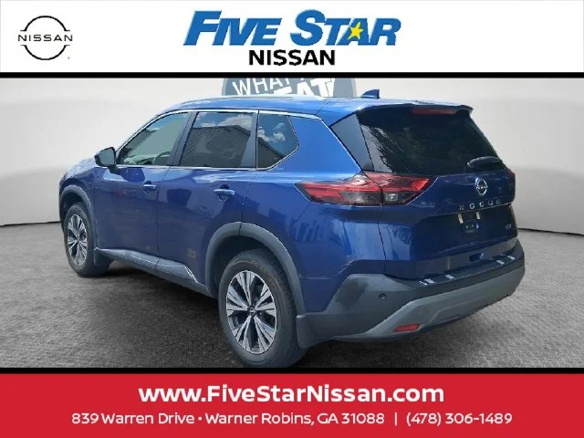 Used 2022 Blue Nissan SV image 5