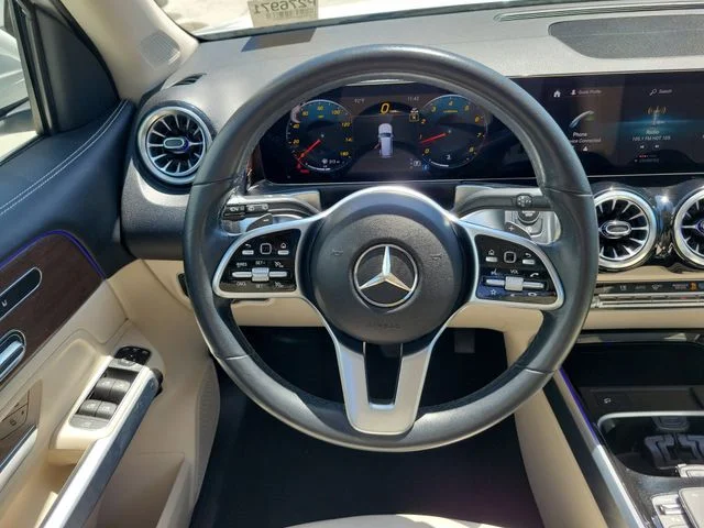 Used 2023 White Mercedes-Benz GLB 250 image 16