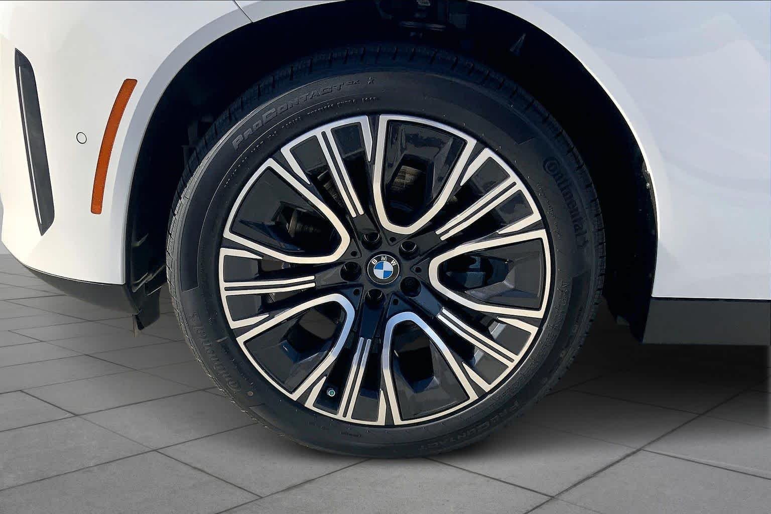 Used 2026 Alpine White BMW 30 xDrive image 11