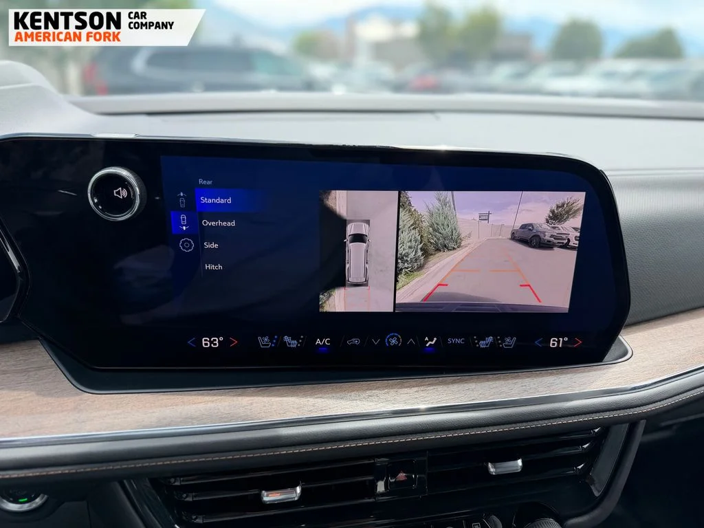 2025 Chevrolet Suburban High Country - Photo 25