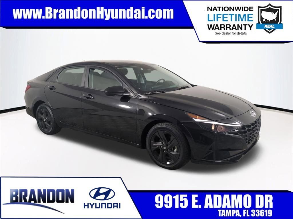2023 Hyundai Elantra 1.6 HEV Blue's photo
