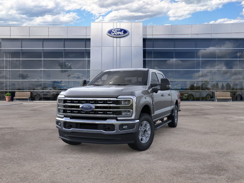 New 2026 Carbonized Gray Metallic Ford XLT image 2